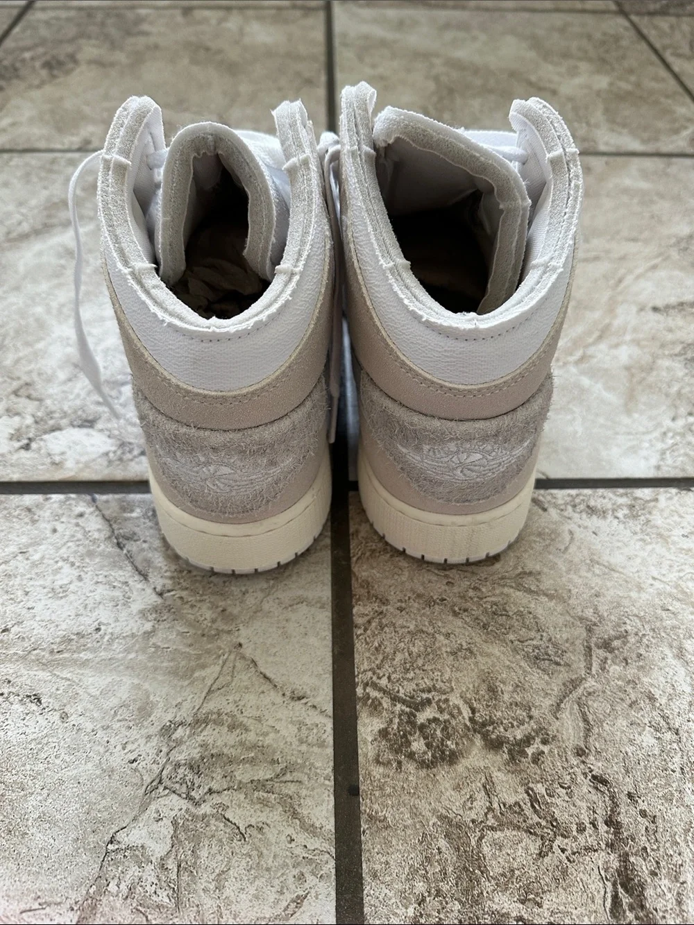 Air Jordan 1 Mid SE Craft White/Lt Orewood Sneakers